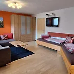 Apartmán Haus Berndt Schwemberger *