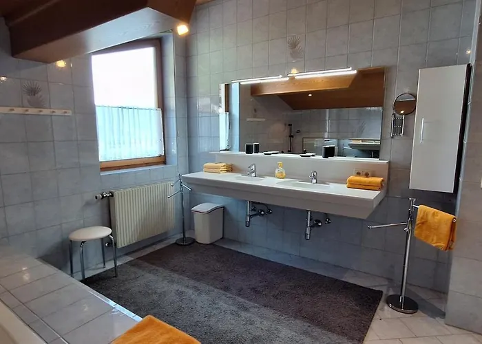 Haus Berndt Schwemberger * فغن